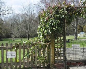 Little Tidebrook Farm - Wadhurst - Outdoor view