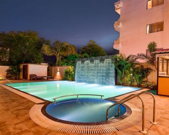 Tropicana Beach Resort, Mandarmani - Mandarmani - Басейн