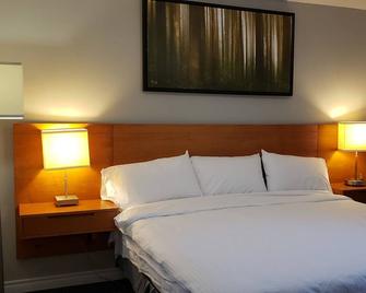 Niagara Inn - ניאגרה פולס - חדר שינה