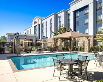 Hampton Inn & Suites Manteca - Manteca - Bazén