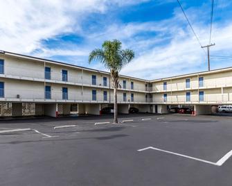 Motel 6 Oceanside Marina - Oceanside - Bygning