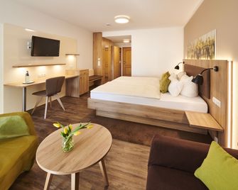 Kreuz-Post Hotel-Restaurant-Spa - Vogtsburg - Bedroom