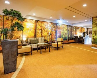 Sun-Filled Escape with Free Parking, Garden Picnic Spot & Cycling Paths - Amersfoort - Lobby