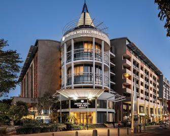 Protea Hotel Fire & Ice! by Marriott Durban Umhlanga Ridge - Umhlanga - Building