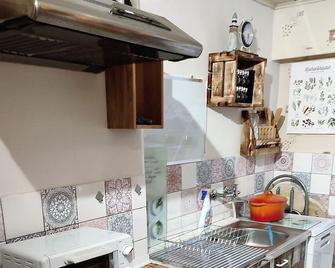 Vacation apartment for 2 people - suburban location - near the Baltic Sea - Grevesmühlen - Küche