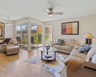 Classis Biltmore condo. - Palm Springs - Vardagsrum