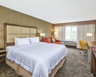 Hampton Inn Tomah - Tomah - Bedroom