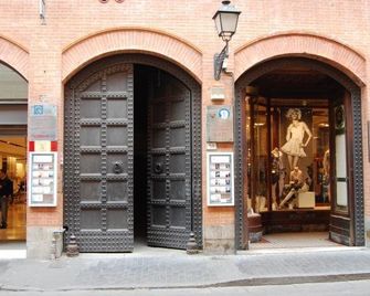 Walking Street Hostel Pisa - Pisa