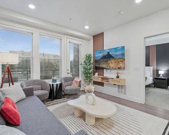 1BR Escape w Parking, Near Temple Sq & Delta Ctr - Thành phố Salt Lake