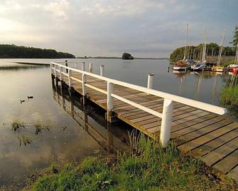 Strauers Hotel am See - Dersau