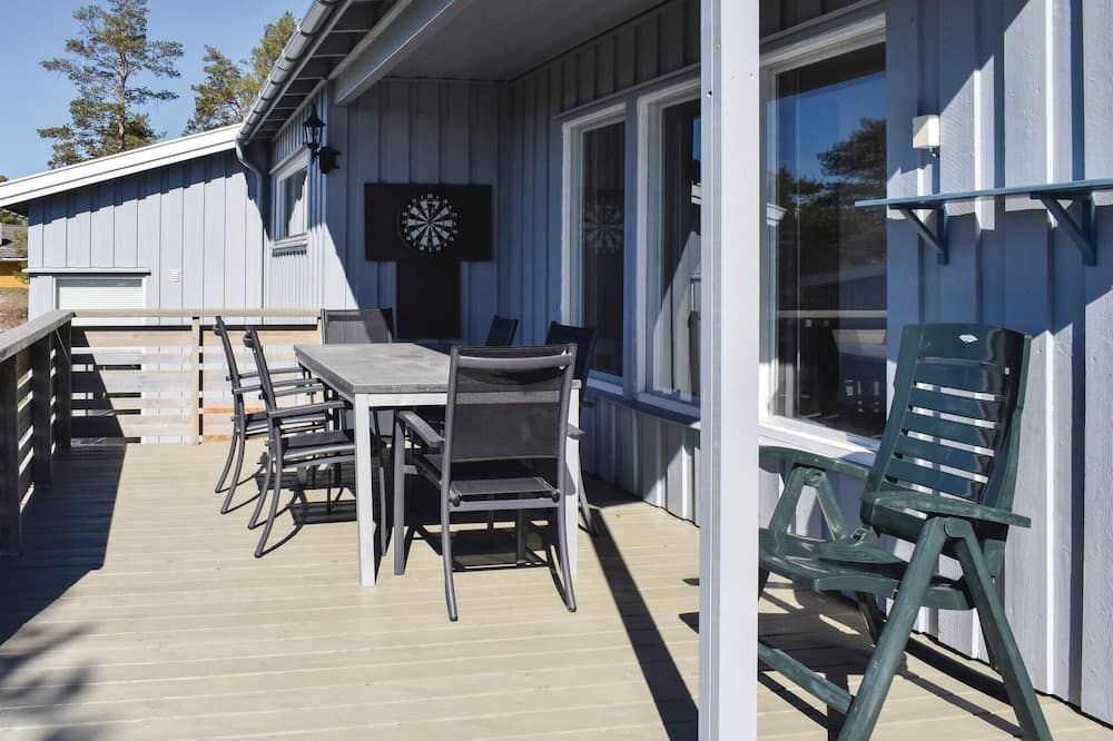 Awesome home in Sandefjord with WiFi - Sandefjord - Innenhof