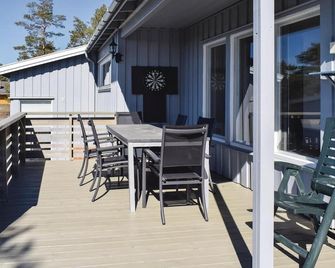 Awesome home in Sandefjord with WiFi - Sandefjord - Innenhof
