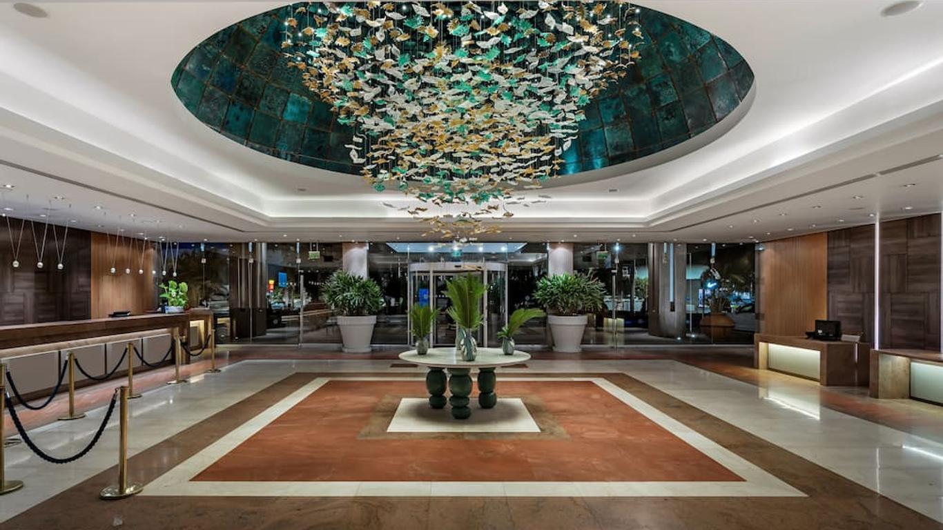 رويال جاردن باي إزروتيل كوليكشن