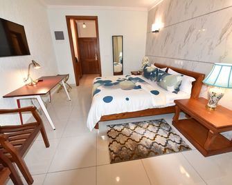 Grand Hôtel City - Akwa - Douala - Schlafzimmer
