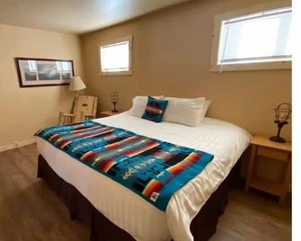 4K River Ranch • Condo 5 (sleeps 2) - Red River - Bedroom