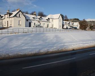 Cosy cottage with direct view of Loch Fyne - Inveraray - Building