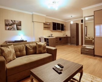 Balturk House Hotel - İzmit