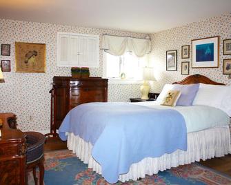 The White House Inn - Cooperstown - Bedroom