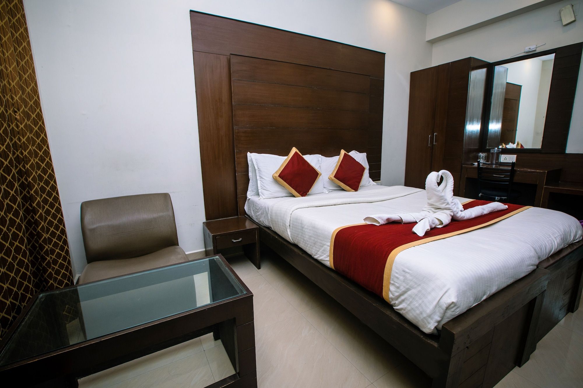 Orion Residency Hotel Near Chennai Central Railway Station thumbnail 3