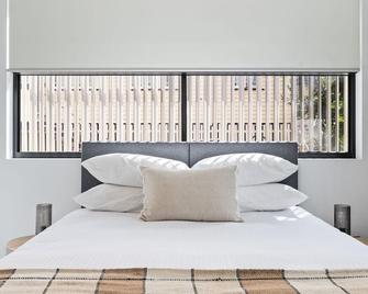 Queen Windsor is stylish 2-bedroom urban retreat in Windsor, Brisbane - Brisbane - Bedroom