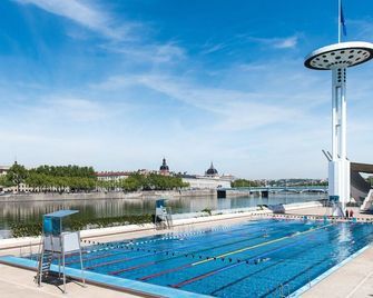Studio Payne - Welkeys - Lyon - Piscine
