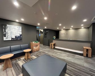 Hotel Route-Inn Toyama Ekimae - Toyama - Gebäude