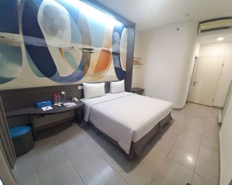Hotel 88 Kedoya Jakarta - Jakarta