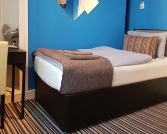 Robin 7 Lodge City Centre - נוטינגהאם - חדר שינה