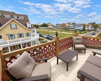 The Ocean Plaza Hotel - Ocean Grove - Balkón