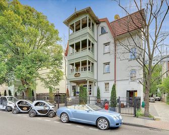 Mala Anglia Deluxe Rooms & Spa - Sopot - Edificio