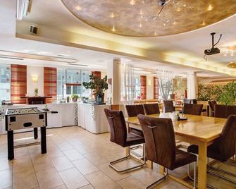Room 'Zimmer 5 - Familienzimmer' with Mountain View, Shared Terrace and Wi-Fi - Breitenberg - Comedor