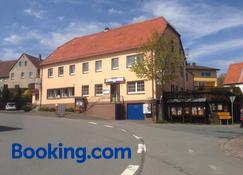 Sauerland-Hotel - Helminghausen - Building
