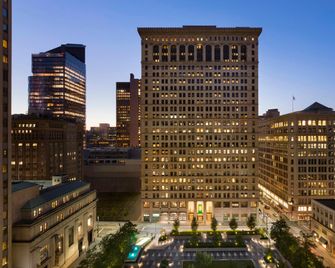 Embassy Suites by Hilton Pittsburgh Downtown - Pittsburgh - Building