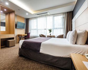 Eastern Hotel Jeju - Seogwipo