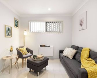 Smart Suites Self Check-in Apartments - 14 Freney - Rocklea - Sala de estar