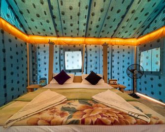 Rojani Resort - Jaisalmer - Phòng ngủ