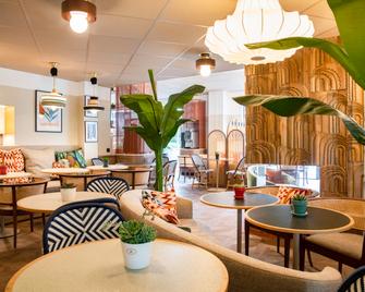 Novotel Suites Nice Airport - Nice - Lounge