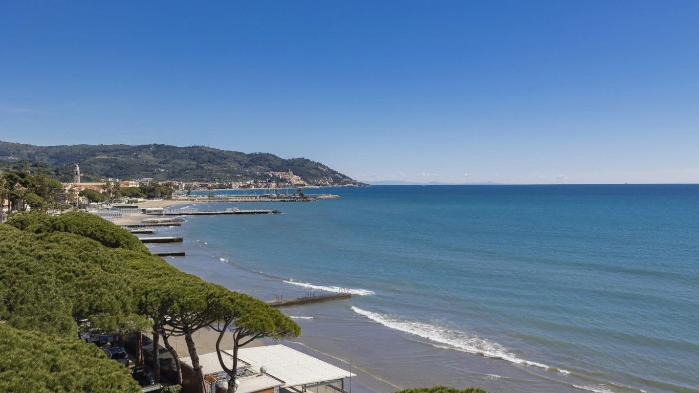 B&b Hotel Diano Marina Palace