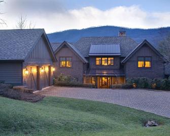 Grand Family Retreat 8Br With Stunning Golf Views - Mill Spring - Edificio