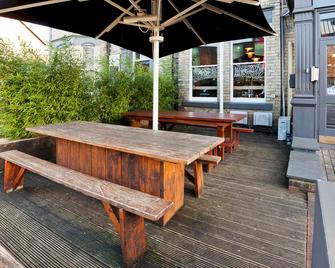 New George Hotel - Newcastle upon Tyne - Patio