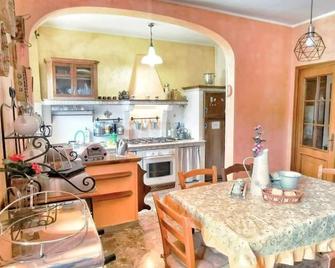 B&B Santa Vittoria - Monteleone Sabino - Cocina