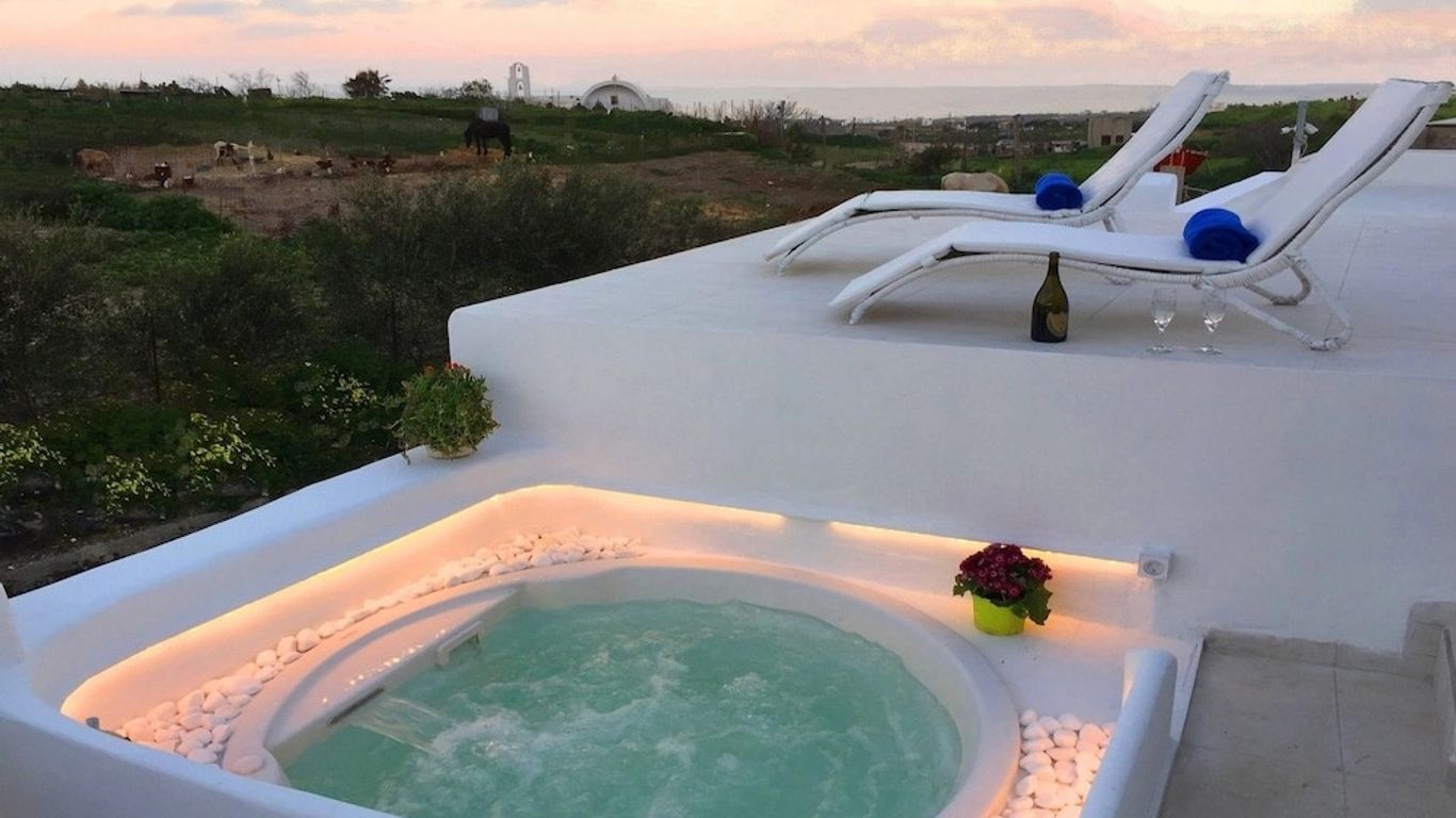 Ariana Suites Adults Only