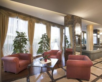 Hotel Calissano - Alba - Lobby