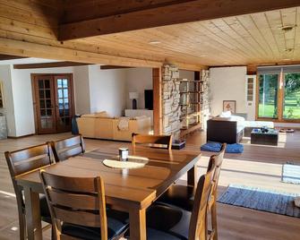 West World - Beaver Dam - Dining room