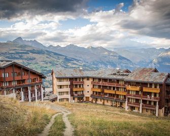 La Plagne-Les Coches, 6 pl, 48m2, balcony with forest view - La Plagne-Tarentaise - Building