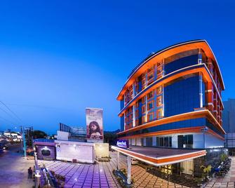 Benzz Park - Vellore - Building