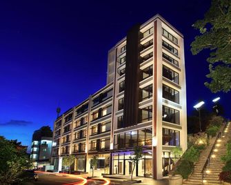 Lealea Garden Hotels - Moon Lake - Yuchi Township - Gebäude