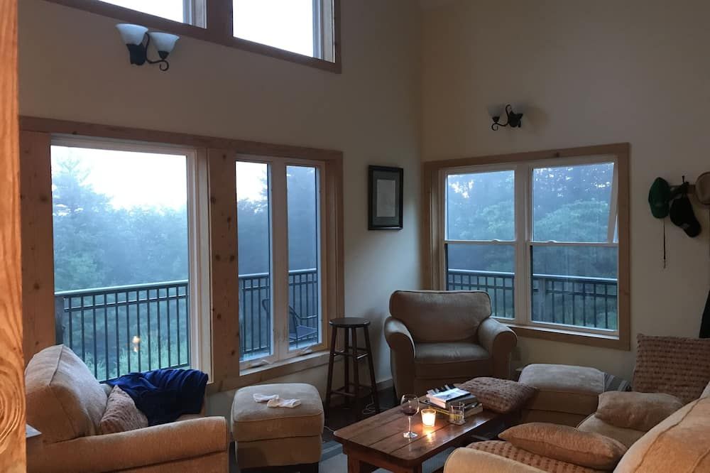 Remote and Relaxing Cabin in the Berkshires