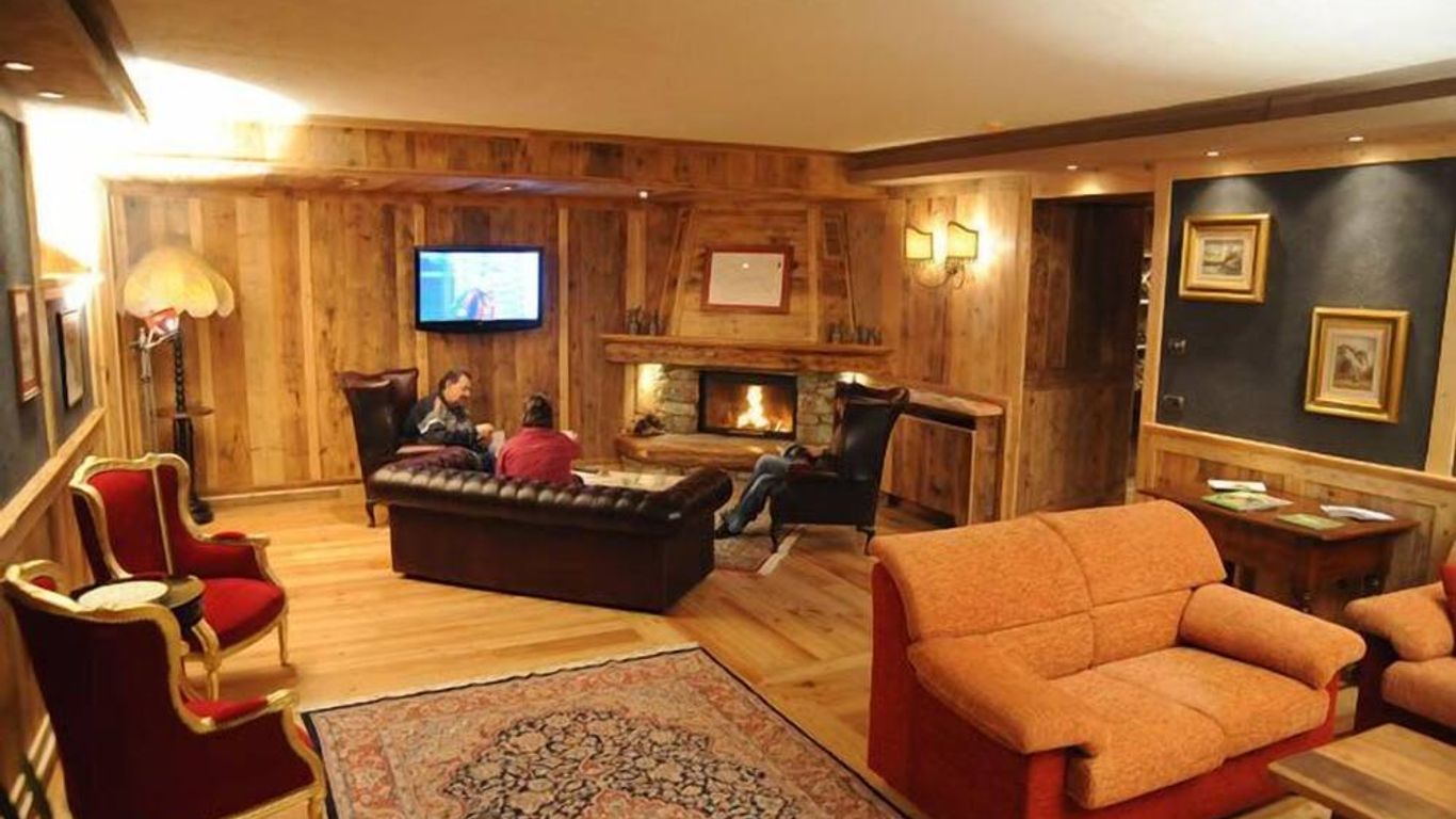 Laghetto Alpine Hotel & Restaurant