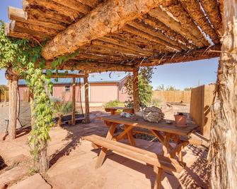 Stunning Views Quiet Bluff Home Near Hiking! - Bluff